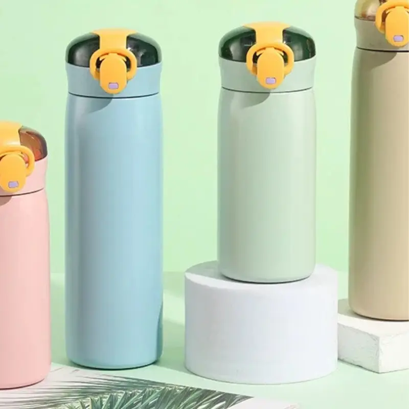 Gourde Pokémon isotherme Rose, Gourde Pokémon fille Rose, Gourde Pokémon avec paille Rose - Hydrations Ludique pour enfant avec Pokémon